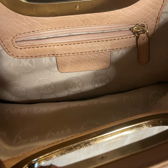 Michael Kors Clutch - Picture 6 of 7